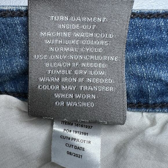 Torrid Feel The Fit Mid Rise Slim boot Vintage Stretch Jeans Women’s Size 26R - Picture 5 of 6